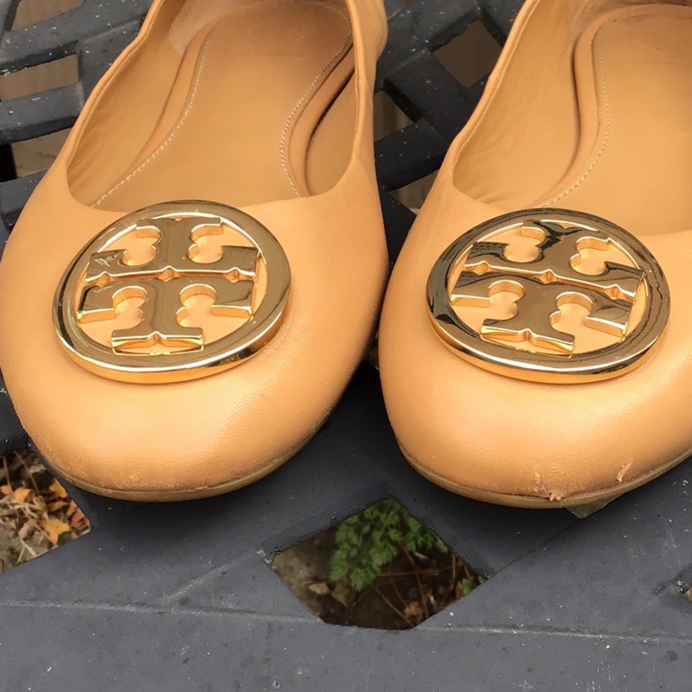 Tory Burch Tan Leather Logo Ballet Flats - Picture 7 of 8